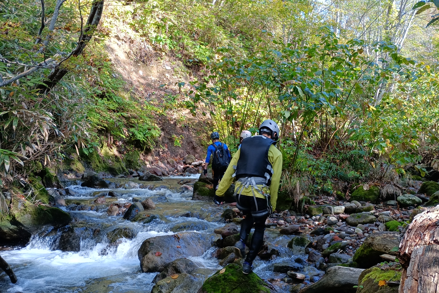 アンベツ川 2022-10-01