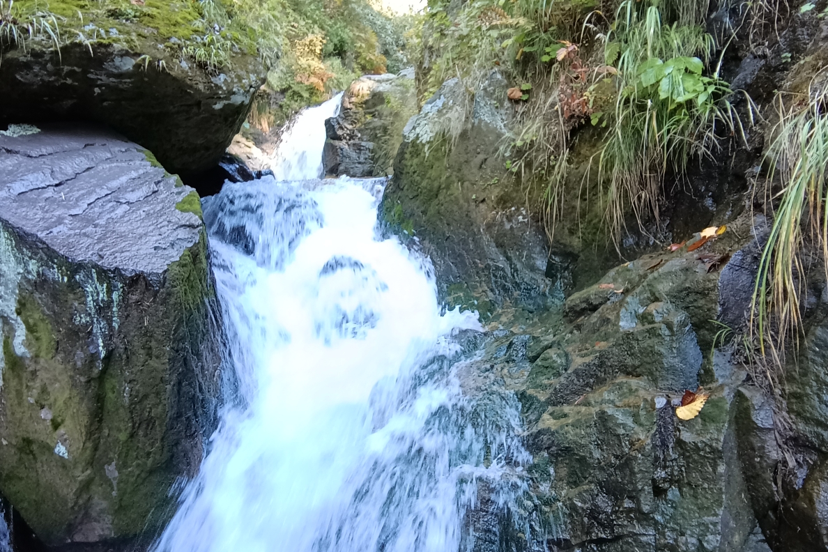 アンベツ川 2022-10-01